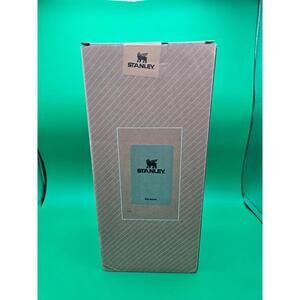 Stanley Quencher H2.0 FlowState 40oz Tumbler - Bay Leaves NIB